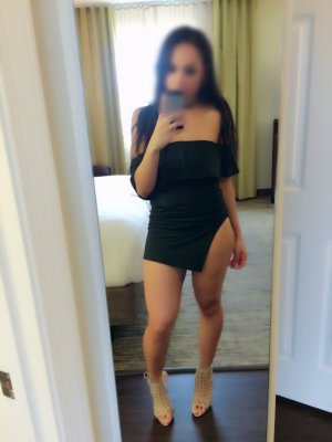 Noomi escorts in Lacey